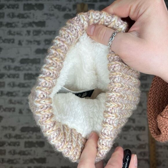 The North Face | kids nwt knitted beanie lined - Picture 6 of 6